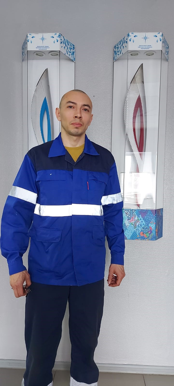 Многодетный токарь-фрезеровщик 5 разряда УЗПМ сдает кровь 16 лет