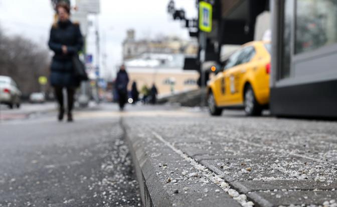 Города требуют противогололедных реагентов